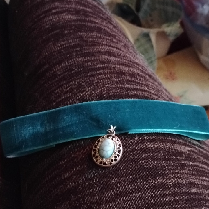 Teal Velvet Choker With Pendant
